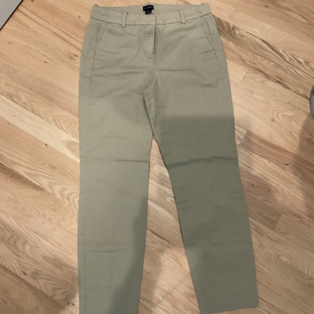 J Crew Factory Size 6 Khakis